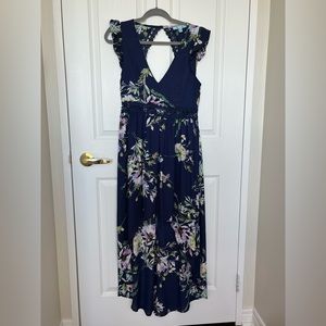 High-low floral open back dress. Navy Size 8